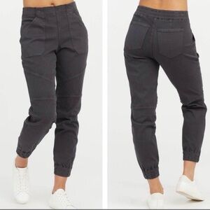 SPANX Stretch Twill Cargo Joggers